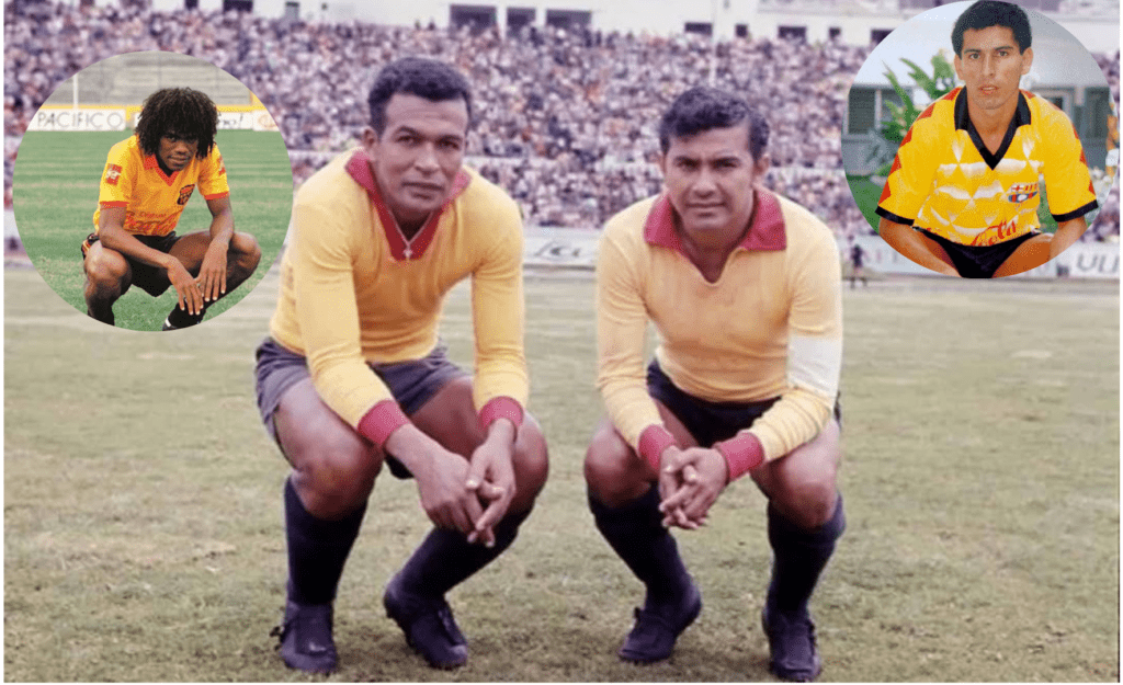 Los defensas Luciano Macías y Vicente Lecaro en el centro, Holger Quiñónez y Jimmy Montanero (en círculo).