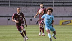 Acción del partido entre Vinotinto vs. Delfín.