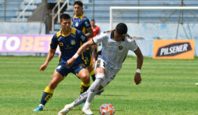 Delfín SC empata 1-1 con Aucas en el Jocay de Manta