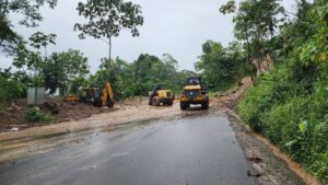 Deslizamientos y apagones golpean a Santo Domingo este domingo