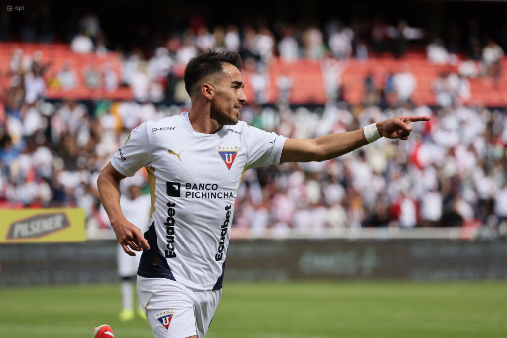 Duelo inédito Liga de Quito se enfrenta a Central Córdoba, el debutante de la Copa Libertadores 2025