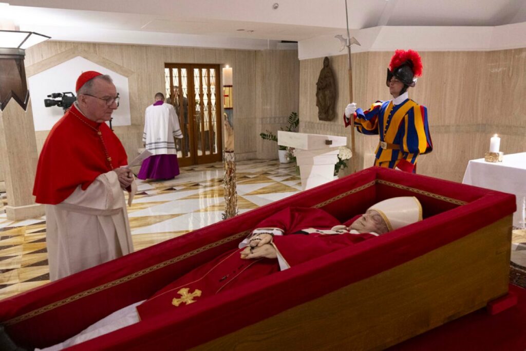 El Vaticano se prepara para el traslado del féretro del Papa Francisco a la Basílica de San Pedro