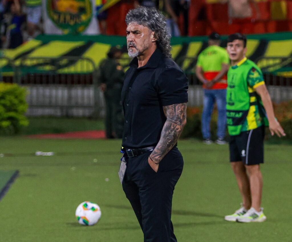 El colombiano Leonel Álvarez, ex técnico de Emelec