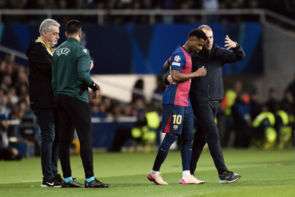 El delantero español Ansu Fati tuvo minutos en Champions League con el FC Barcelona.