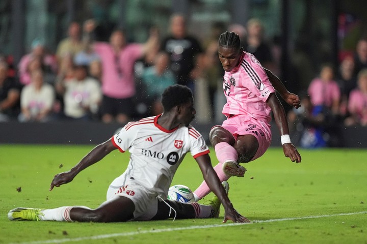 El ecuatoriano Allen Obando debutó con el Inter Miami.