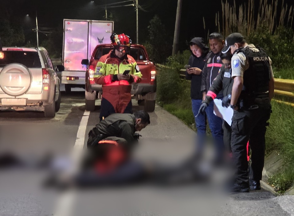 El presidente Daniel Noboa anunció que otorgará un indulto al policía Paco Morales si es juzgado por abatir a dos delincuentes.