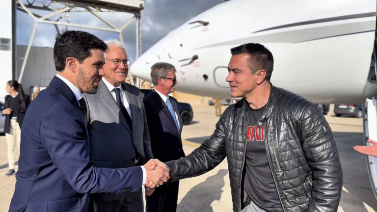 El presidente Daniel Noboa arribó a Italia para ser parte del funeral del papa Francisco
