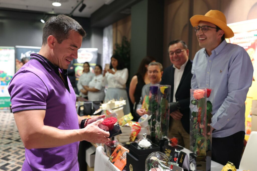 El presidente Daniel Noboa se reunió con emprendedores ecuatorianos en España y prometió mayor apoyo gubernamental