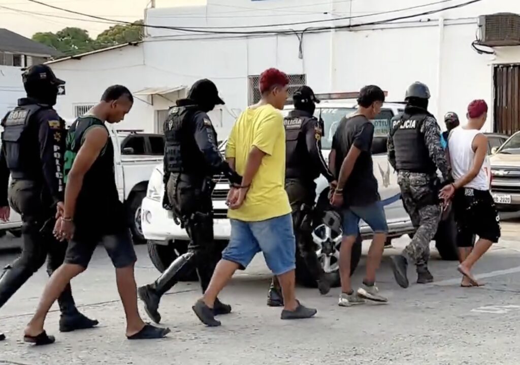 El presidente que busca mantenerse en el poder en Ecuador, pese a la ola de violencia