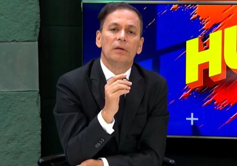 El reconocido periodista deportivo ecuatoriano Roberto Bonafont estará varios días en reposo médico