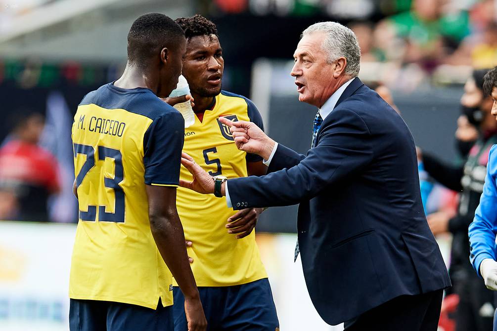 El técnico argentino Gustavo Alfaro fue técnico de la Selección de Ecuador