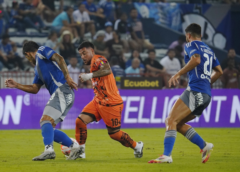 Emelec empató 1-1 ante Libertad FC este viernes 11 de abril del 2024, nuevamente de local
