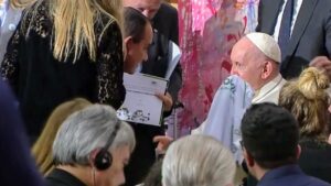 Francisco, el Papa más futbolero que recibió camisetas de Pelé, Messi, Ronaldo y Liga de Portoviejo