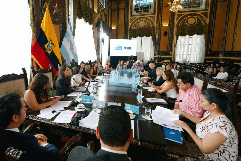 El Concejo Municipal de Guayaquil, aprobó un convenio para respaldar la 86ª edición de la Regata Guayaquil-Posorja.