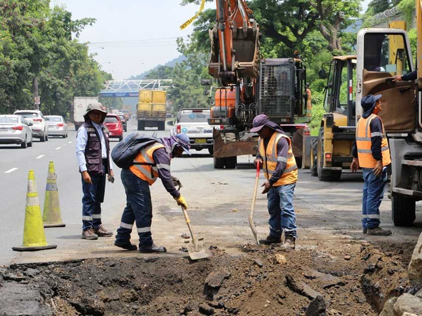 En 2025, Guayaquil ejecuta 90 frentes de trabajo, incluyendo la Vía a la Costa.