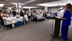 La Dirección de Turismo y Eventos Especiales del Municipio de Guayaquil organizó el primer encuentro con 20 nuevos embajadores.