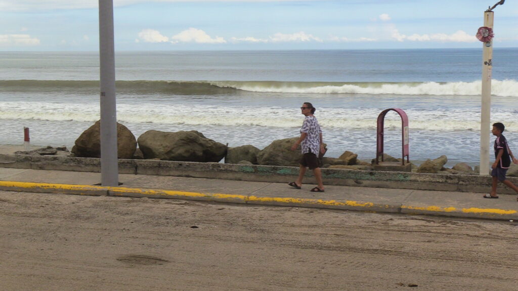 portoviejo crucita oleaje, aguaje