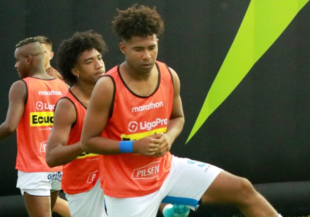 Daniel Valencia, delantero del Manta FC