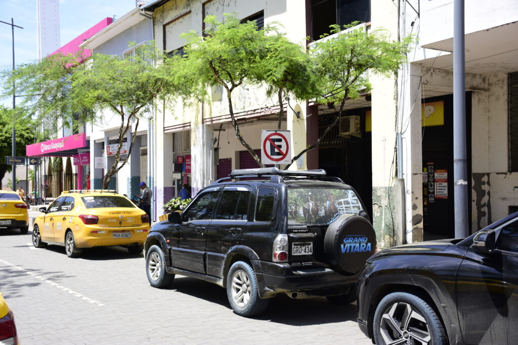 ¡Tráfico en Portoviejo! Las avenidas más congestionadas al volver a casa