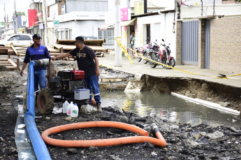 socavones portoviejo alcantarillado