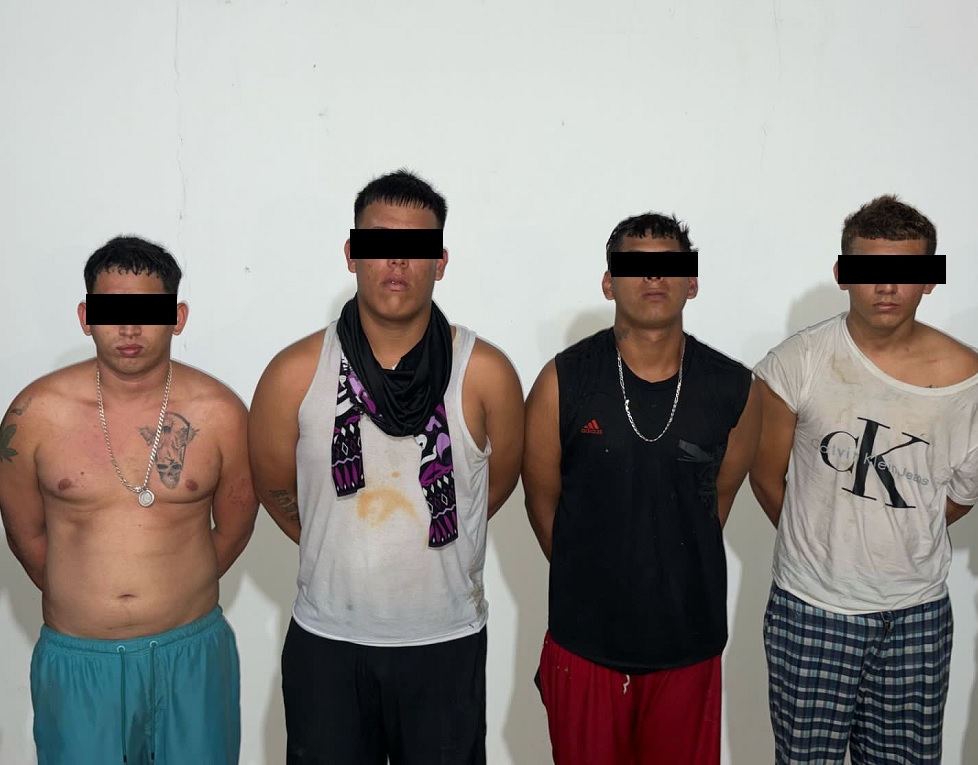 La madrugada de este miércoles 9 de abril se registró un operativo que dejó cuatro hombres detenidos.