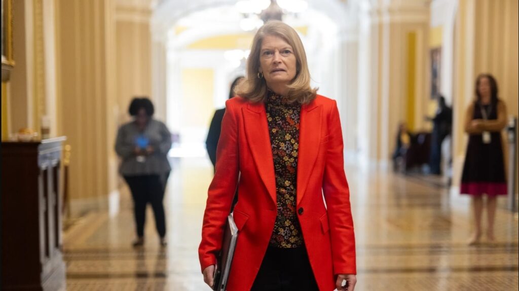 La senadora Lisa Murkowski ha sido crítica del gobierno de Donald Trump.