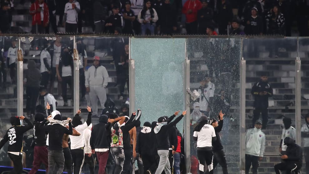 Los incidentes se dieron durante el partido entre Colo Colo y Fortaleza, por Copa Libertadores.