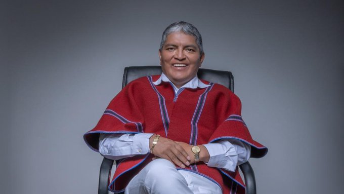 Luis Alfonso Chango dice que su cooperativa es un ejemplo de cómo un indígena administra una entidad financiera exitosa.