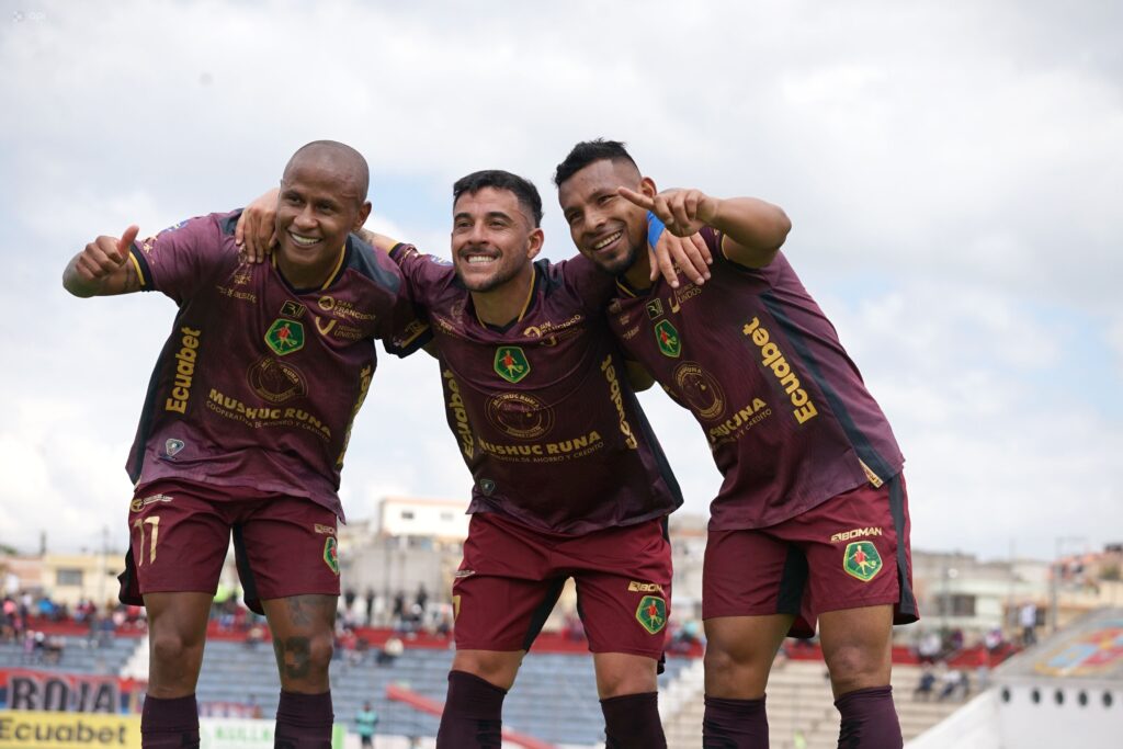 JUGADORES DE MUSHUC RUNA