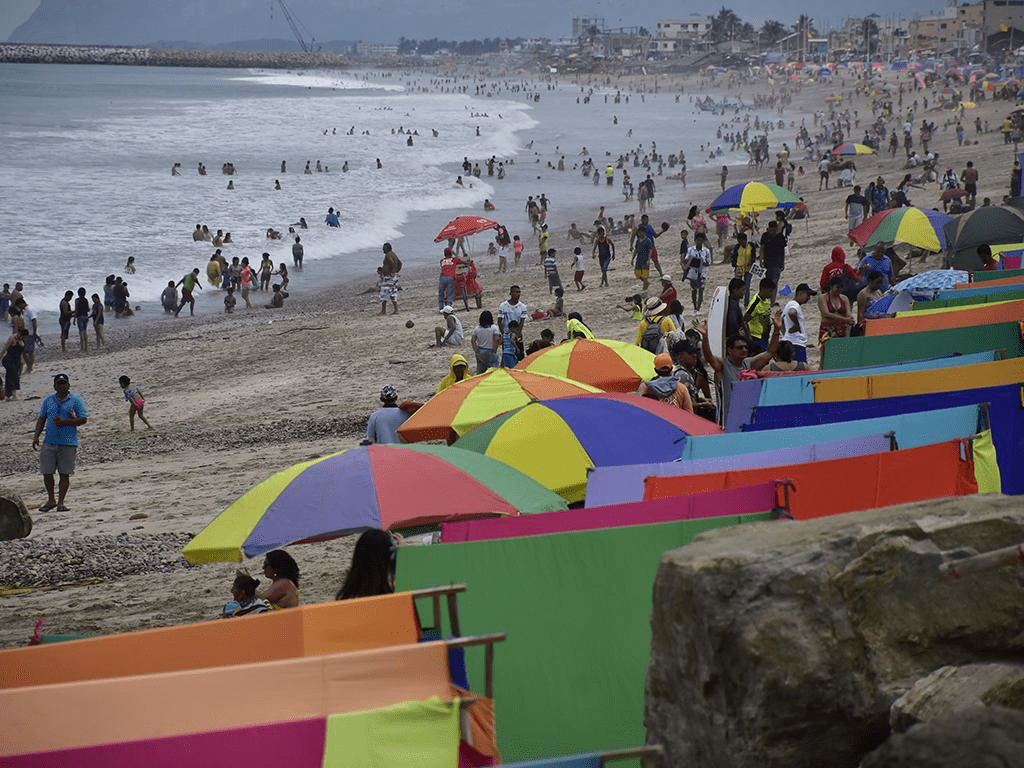 Más de 700.000 viajeros impulsaron el turismo en Ecuador durante el feriado de Semana Santa, generando ganancias millonarias.