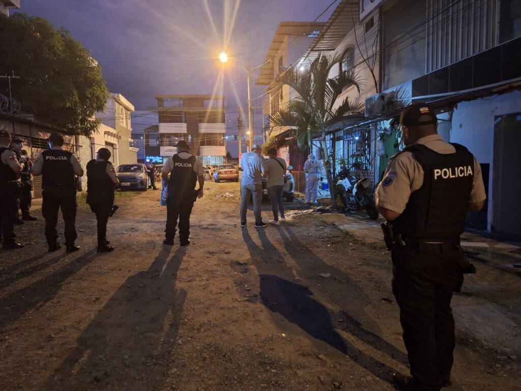 Matan a otros dos guías penitenciarios en Portoviejo; ya son cinco los asesinados hoy