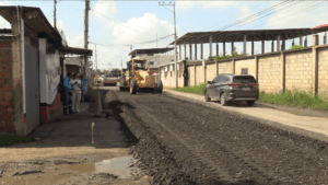 Municipio de Portoviejo interviene vías críticas en la ciudadela La Fortaleza