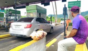 Obreros y emprendedores en incertidumbre por terminación del convenio de delegación de vía Portoviejo - Montecristi