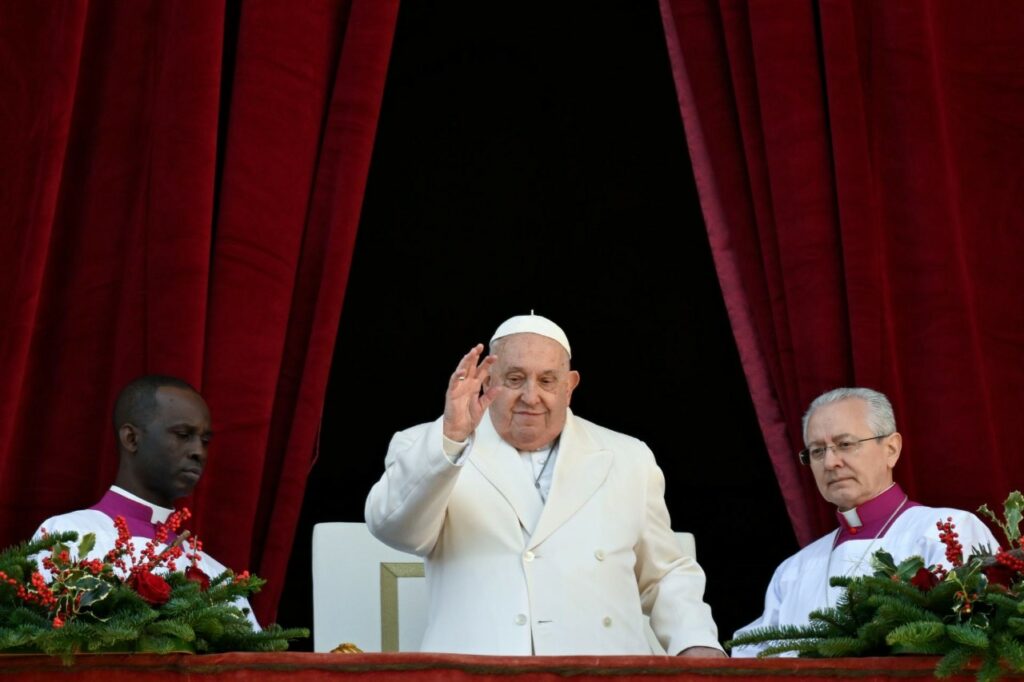 Papa Francisco delega misa de Domingo de Ramos mientras se recupera