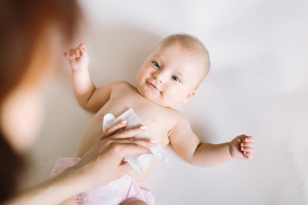 Piel de bebé: guía completa para su cuidado y protección