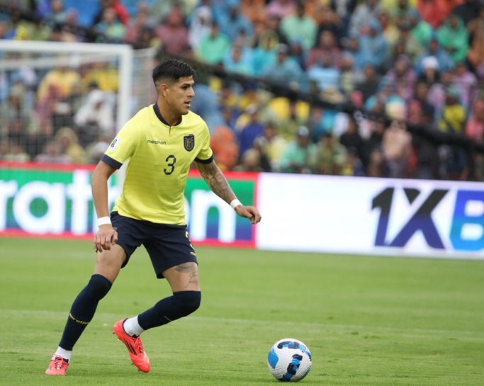 Piero Hincapié defensa ecuatoriano
