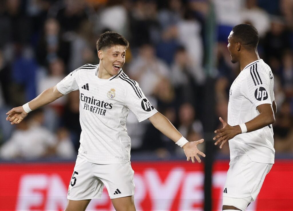Real Madrid vence 0-1 a Getafe con gol de Arda Güler y queda a cuatro puntos del FC Barcelona en La Liga