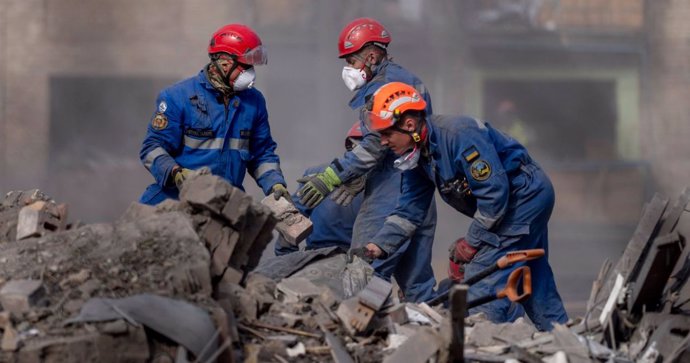 Rusia lanza ofensiva con misiles y drones contra Ucrania, nueve muertos y múltiples heridos