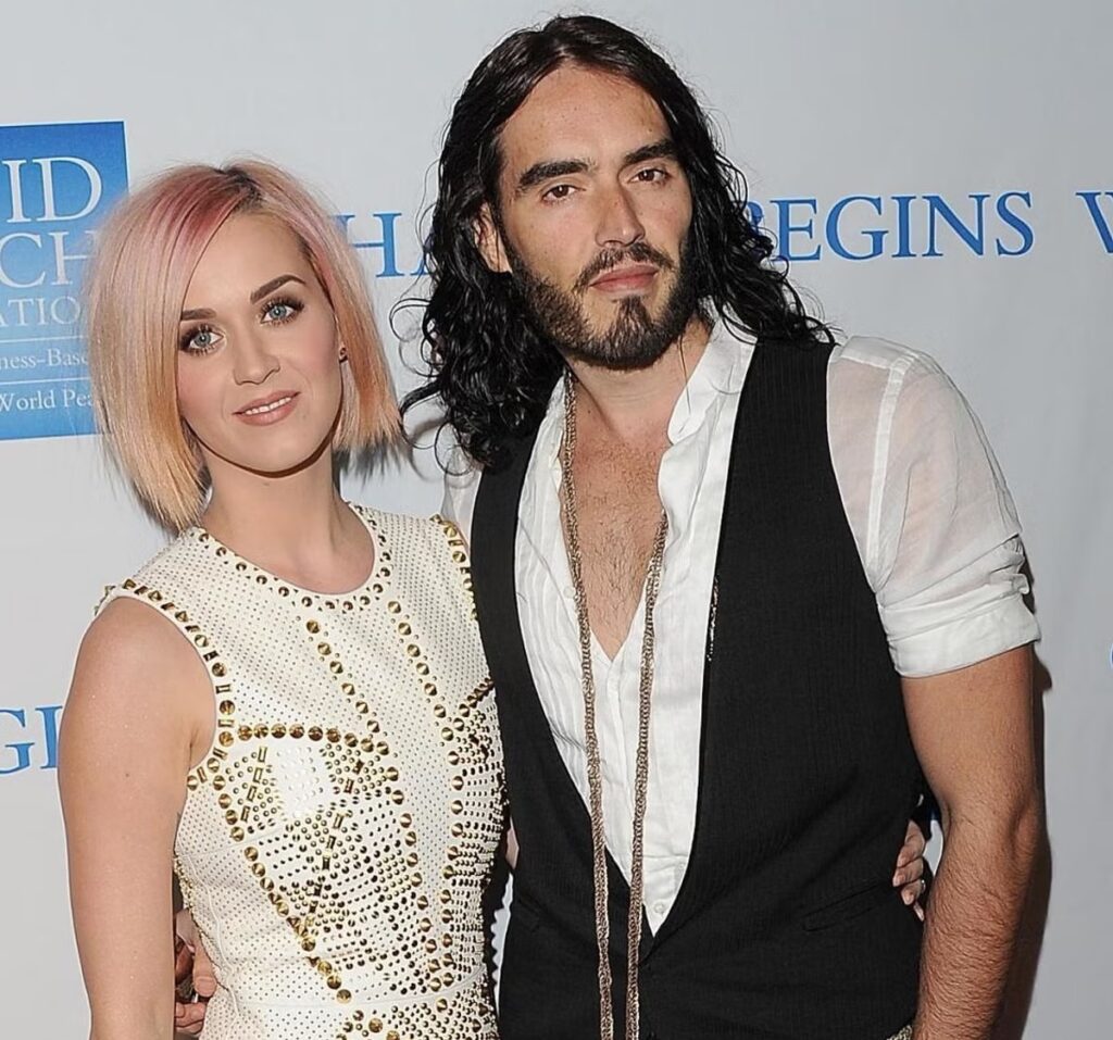 Russell Brand, exesposo de Katy Perry, es acusado de violación y agresión sexual en Reino Unido