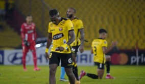 Segundo Castillo enfrenta críticas tras derrota de Barcelona SC frente a Universitario
