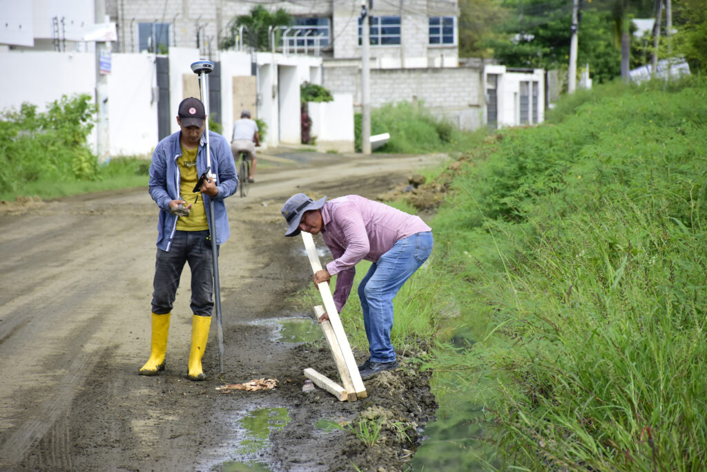 Seis veedurías ciudadanas supervisan obras municipales en Portoviejo