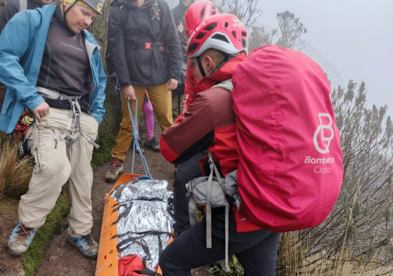 Se accidentó en el Rucu Pichincha y no podía bajar: así fue su dramático rescate