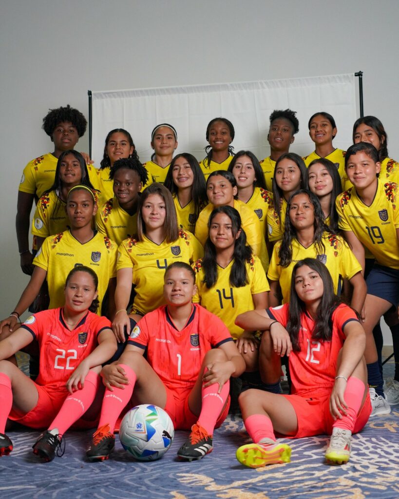 Sub-17 de Ecuador ya está en Colombia y alista su debut ante Perú en el Sudamericano 2025