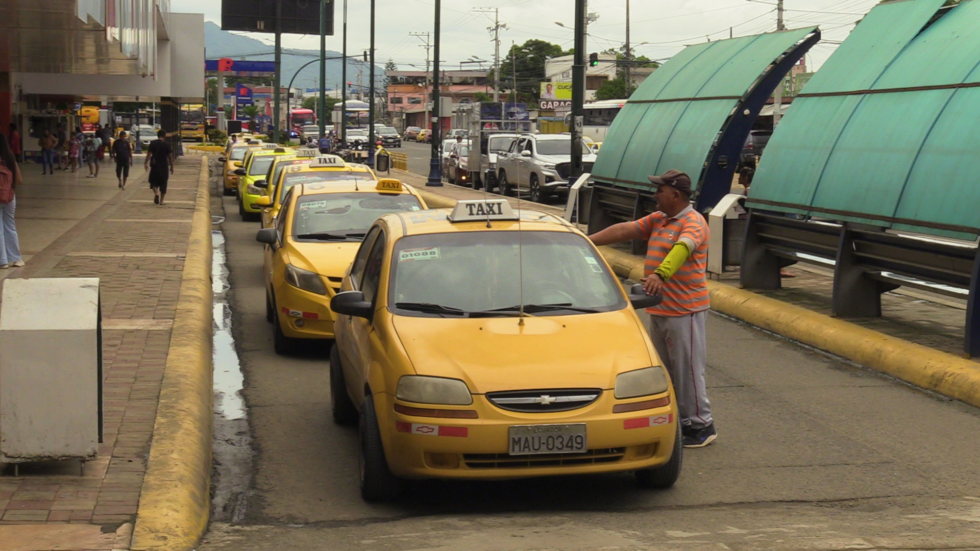Taxistas demandan estación de servicios de gas licuado