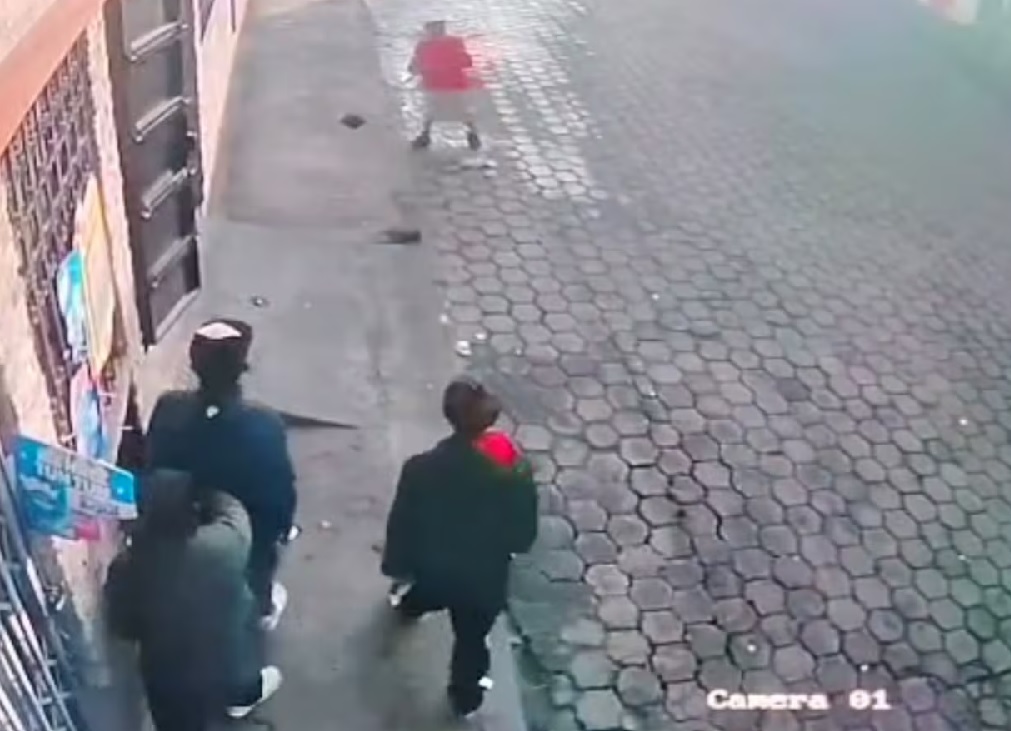 Un grupo de ladrones robó pertenencias de una anciana de 90 años en el sector de Chilibulo, al sur de Quito.