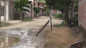 Vecinos reclaman intervención urgente por insalubridad y abandono en Cuatro Esquinas