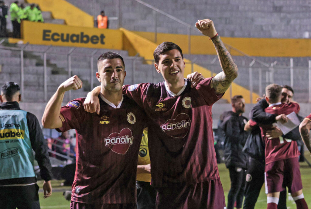 Vinotinto golea por 4-0 al manabita Delfín SC en Quito