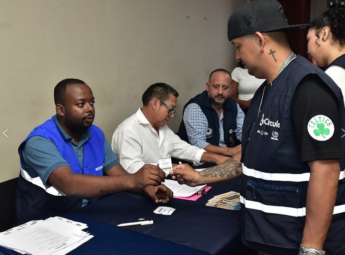 Guayaquil genera 5,491 toneladas diarias de desechos, según la Dirección de Aseo Cantonal.