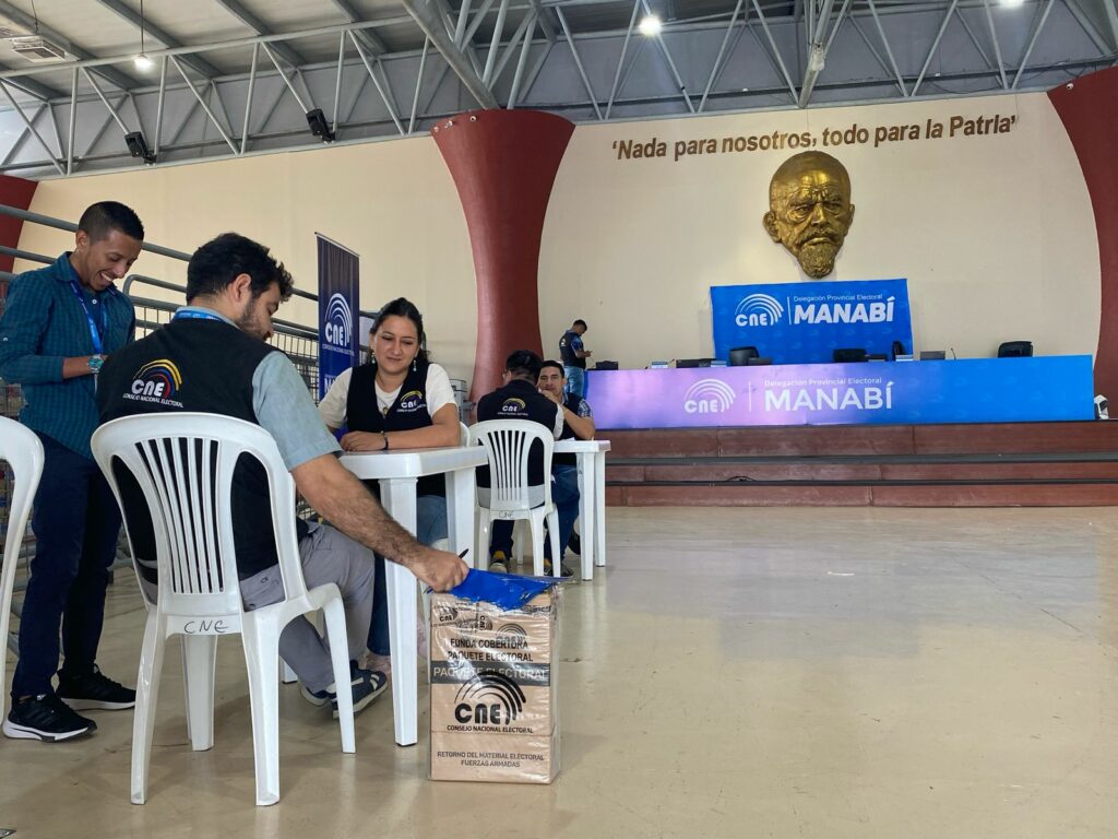 Avanza en el escrutinio de la segunda vuelta con un 99,35% de actas procesadas hasta este martes.