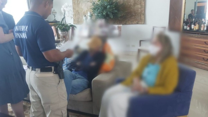 Xavier Macías Carmigniani y María Patiño Herdoíza, procesados en el caso Sinohydro